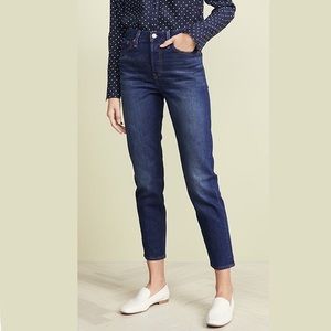 Levi’s Wedgie fit high-rise dark-wash jeans. 💙